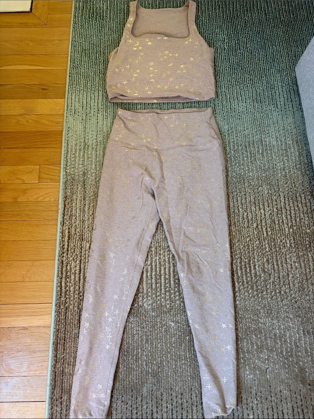 Beyond Yoga Mauve Star-Print Leggings and Crop Top Set